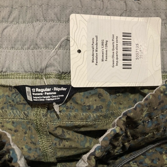 MEC Sz 12 Wanderwall Comfort Outdoors Elastic Waist  and Hem Pockets Pants - Picture 6 of 7